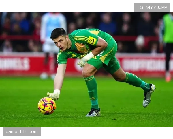 波普纽卡斯尔首秀稳健发挥，助球队逆转取胜