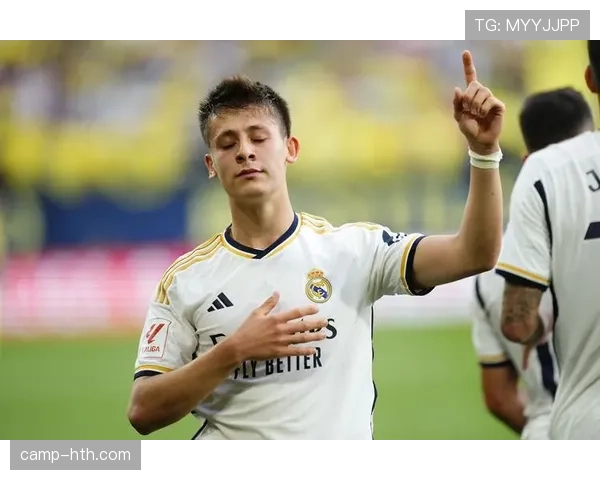 巴尔韦德：全能中场的新标杆，现代足球战术中关键角色分析与表现观察