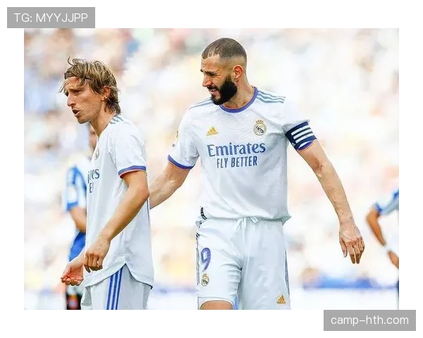 本泽马在皇马体系中的角色演变:从支点到核心 本泽马在皇马体系中的角色演变:从支点到核心