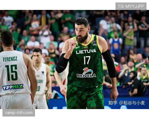 朱利叶斯·兰德尔挡拆制造多次得分机会 提升球队内线效率明显