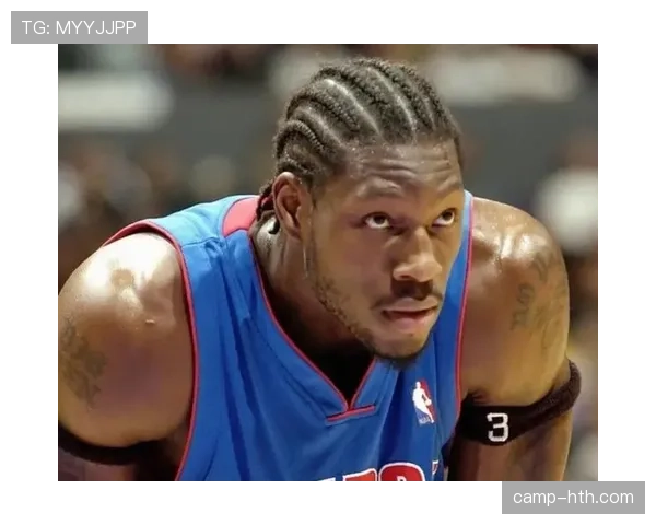 本·华莱士防守端改进篮板控制对比助球队提升内线稳定性